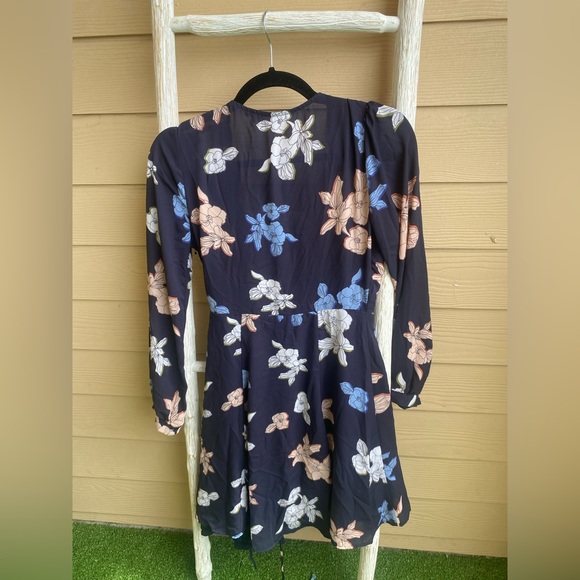 ASTR dress! - Picture 4 of 5